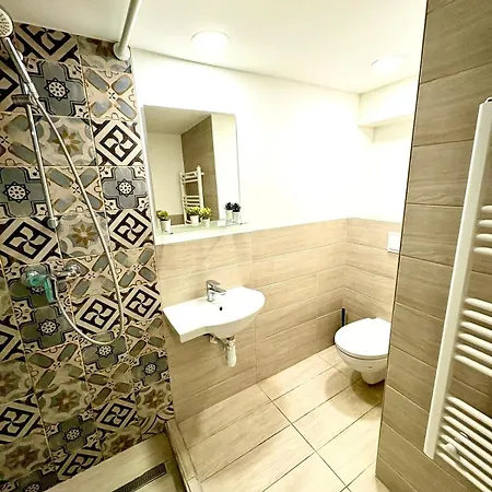 Nyugati 4 With 3 Bedrooms In The Center Βουδαπέστη