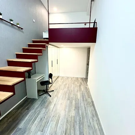Nyugati 4 With 3 Bedrooms In The Center Appartamento Budapest