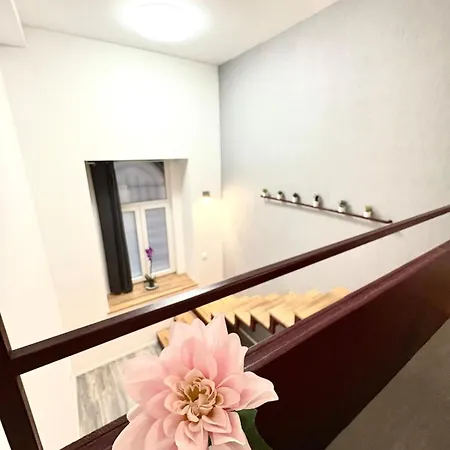 Appartamento Nyugati 4 With 3 Bedrooms In The Center *