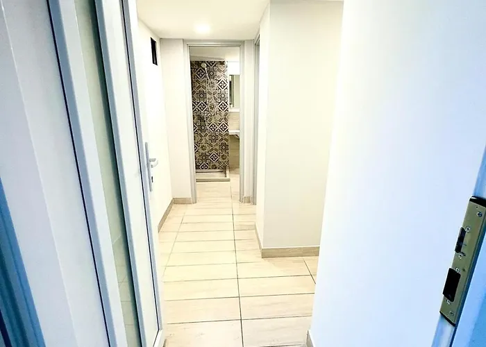Nyugati 4 With 3 Bedrooms In The Center Budapest