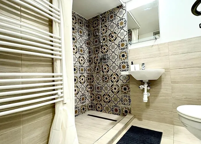 Nyugati 4 With 3 Bedrooms In The Center Appartement *
